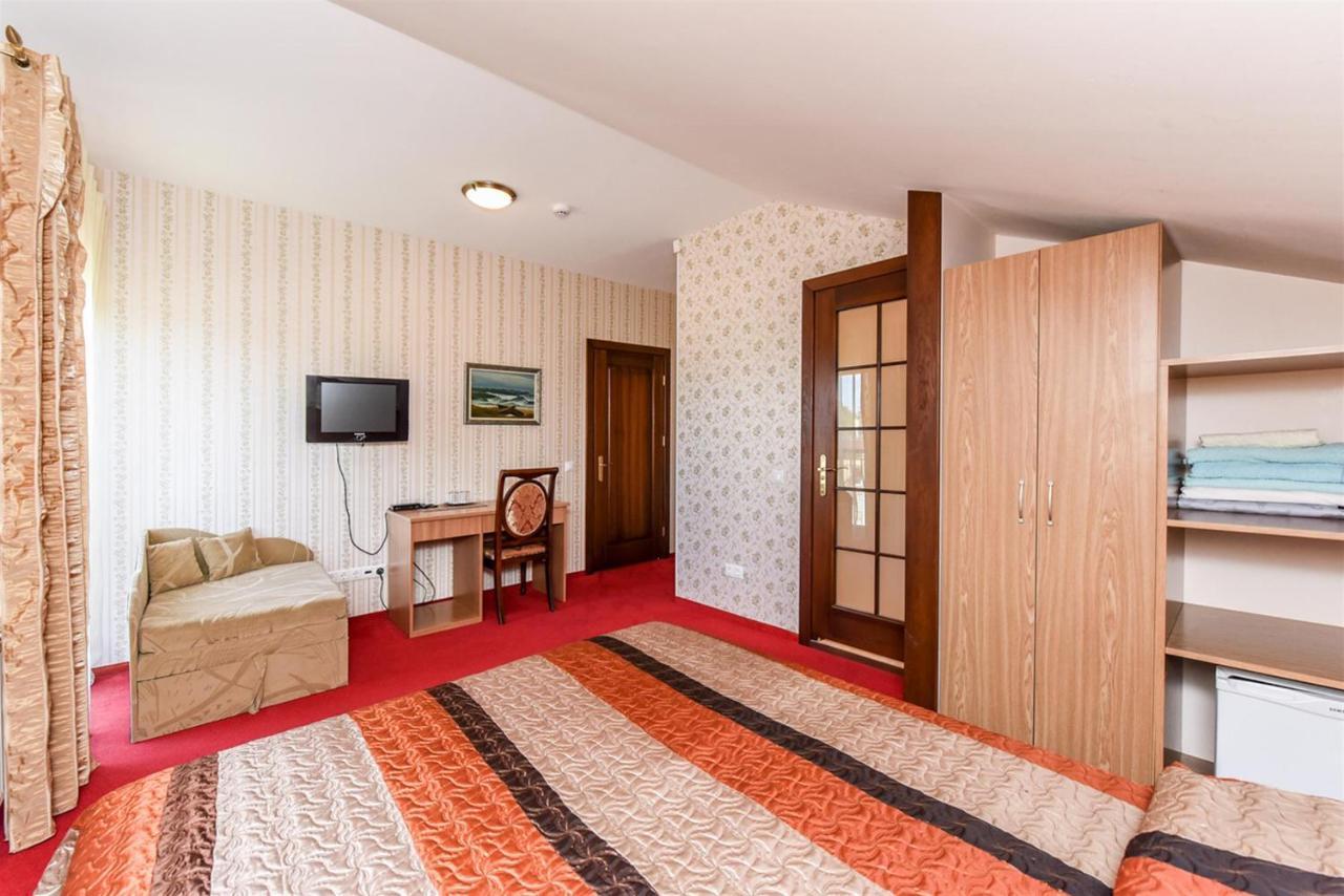 Villa Regina - Apartment Complex Resort In Швентої Екстер'єр фото